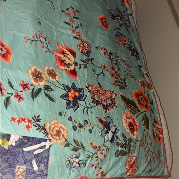 Johnny Was Beach Blanket - Picture 8 of 11